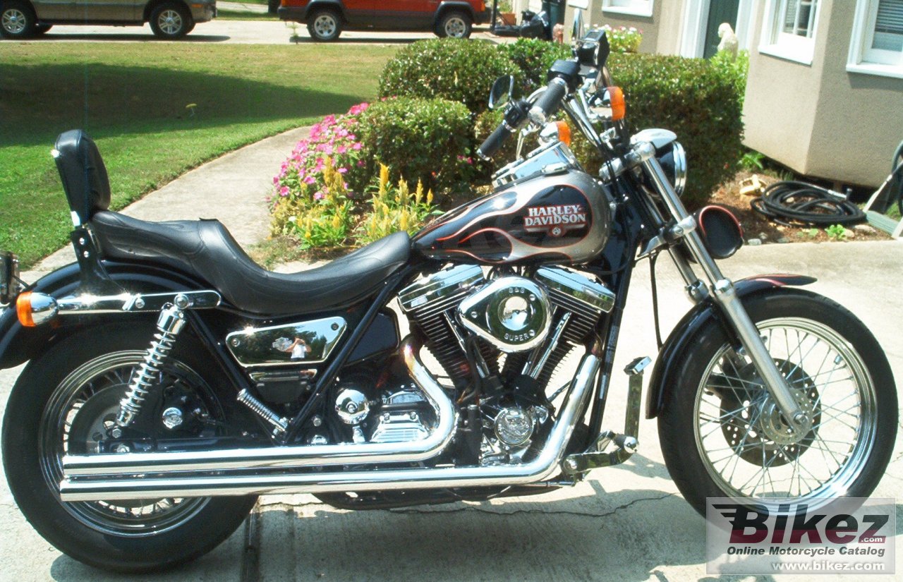 Big Scott Fortenberry fxr 1340 super glide picture and wallpaper from Bikez.com